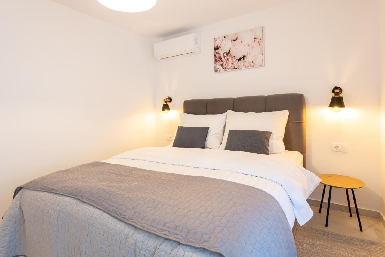 Apartment Olive Каштела Экстерьер фото