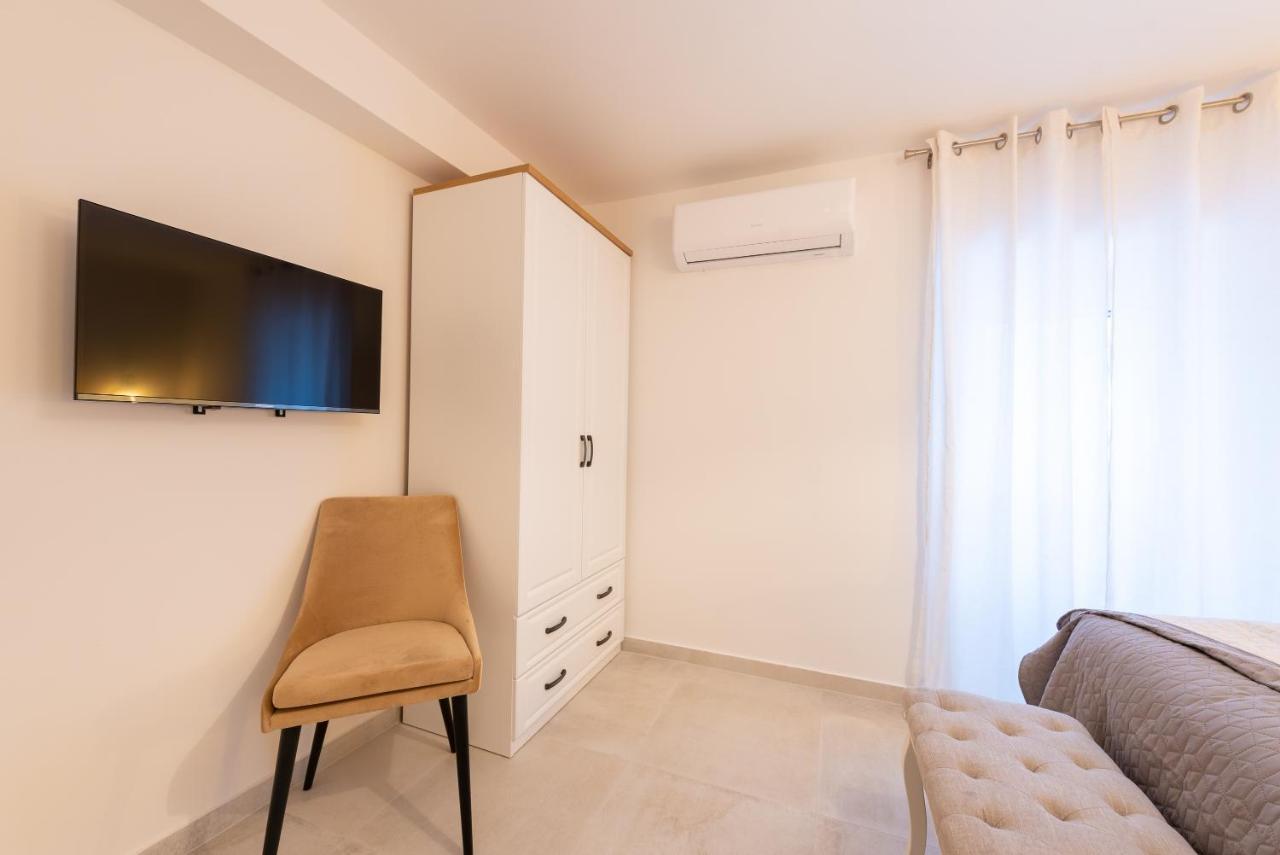 Apartment Olive Каштела Экстерьер фото